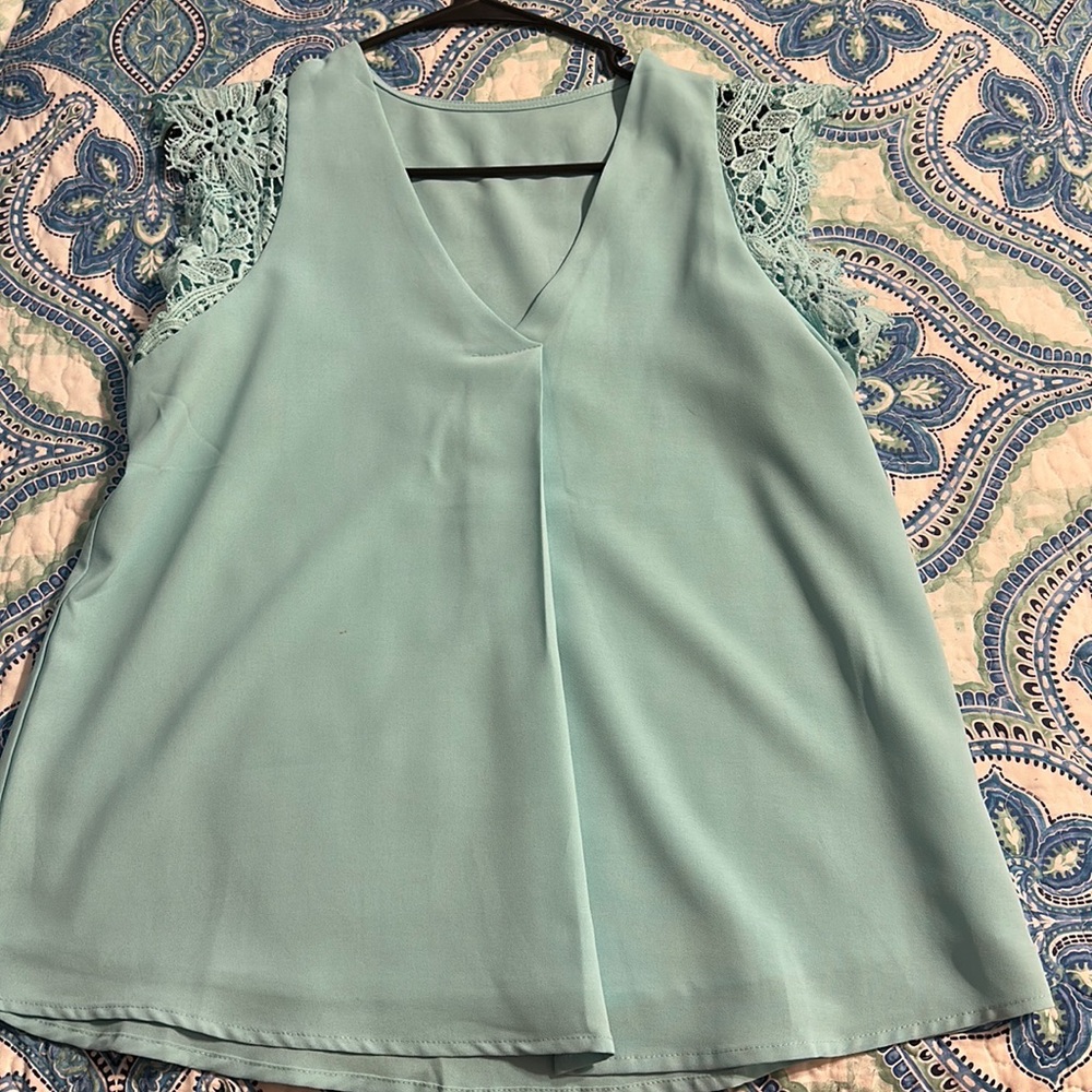 Light Blue Tank Top with Lace sleeves